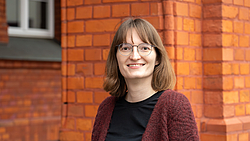 Porträt einer lächelnden Frau